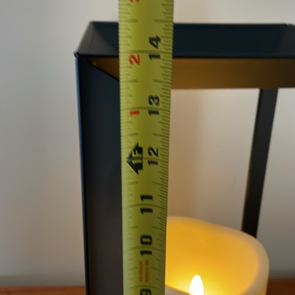 Black metal lantern cream candle lamp warm - Picture 10 of 11